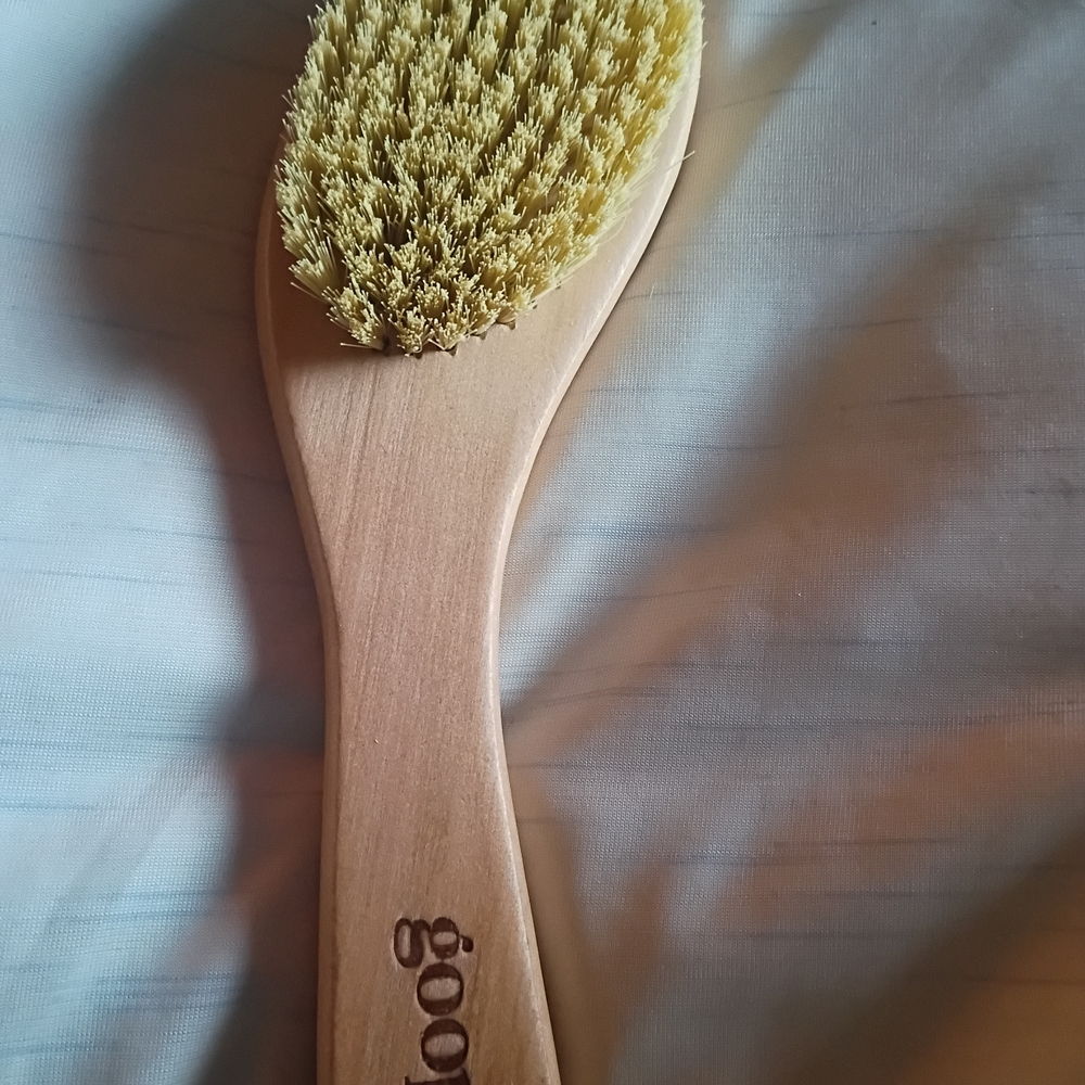 Goop Natural Bristle Body Brush